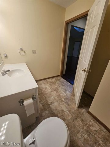 1210 Pebble Chase Circle NE, Massillon, OH 44646