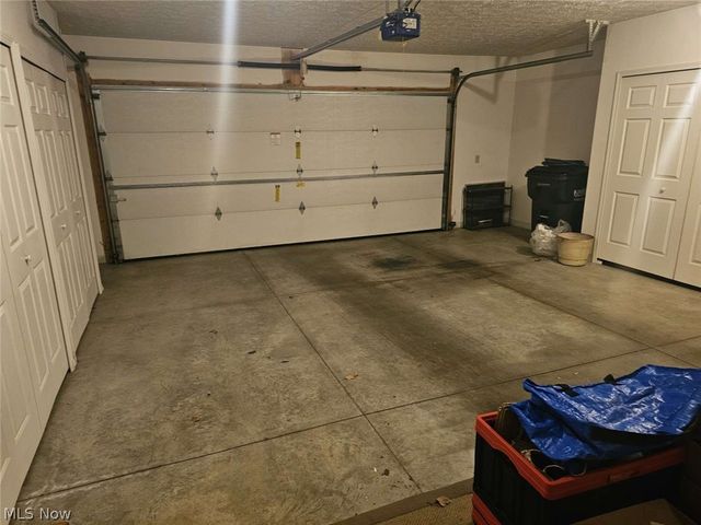 1210 Pebble Chase Circle NE, Massillon, OH 44646