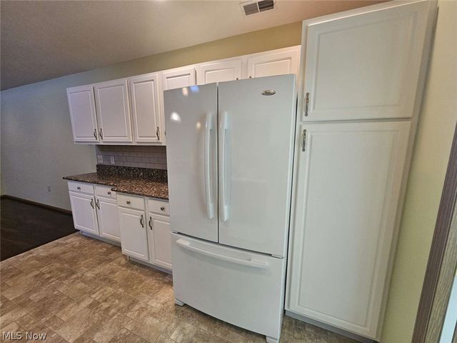1210 Pebble Chase Circle NE, Massillon, OH 44646