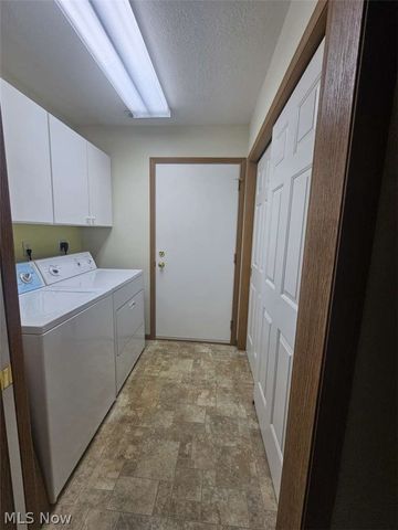 1210 Pebble Chase Circle NE, Massillon, OH 44646
