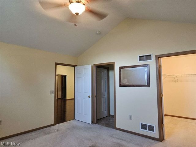 1210 Pebble Chase Circle NE, Massillon, OH 44646