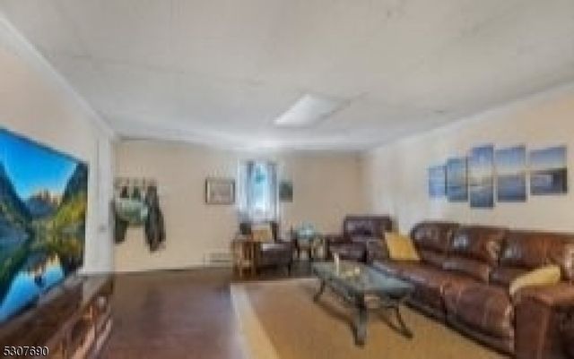 11 Mabie St, Franklin Boro, NJ 07416