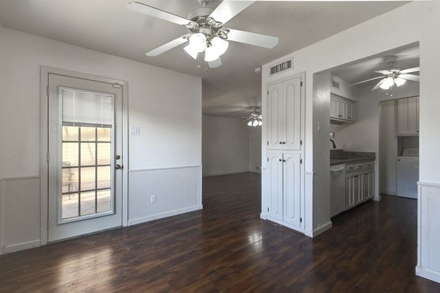 2012 Court Place, Garland, TX 75041