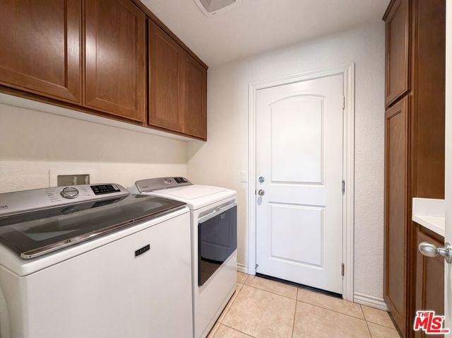5654 W Forry Court, Lancaster, CA 93536