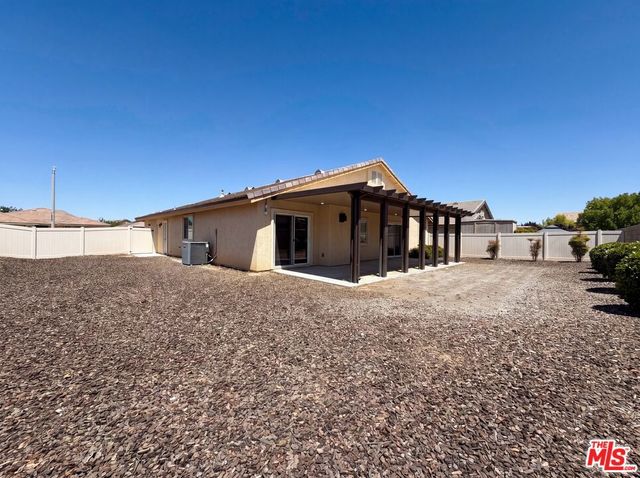 5654 W Forry Court, Lancaster, CA 93536