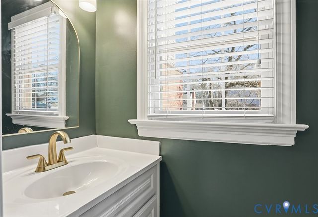 3230 Ludgate Rd, Chester, VA 23831