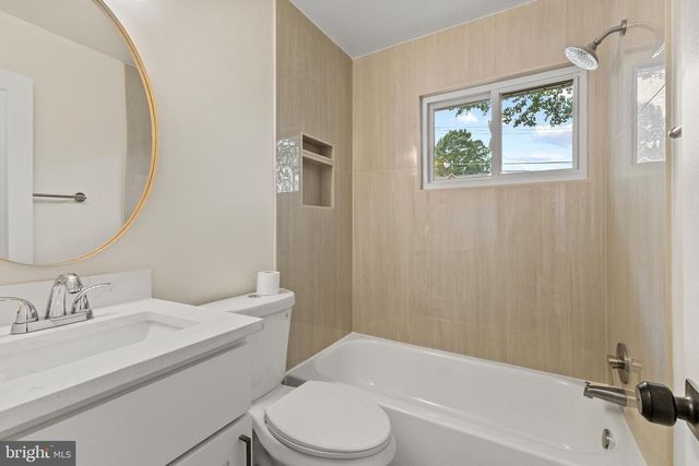6211 HOUSTON CT, Alexandria, VA 22310