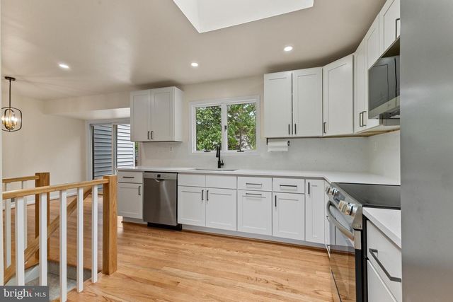 6211 HOUSTON CT, Alexandria, VA 22310