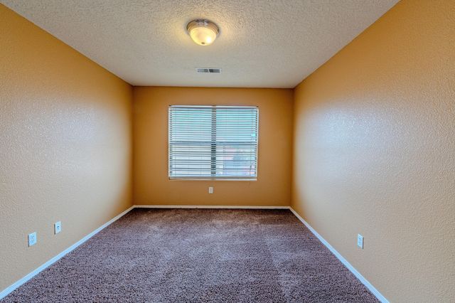 10416 Rosefinch Drive NW, Albuquerque, NM 87114