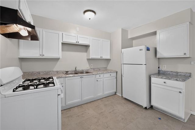 11417 SYCAMORE Terrace, Kansas City, MO 64134