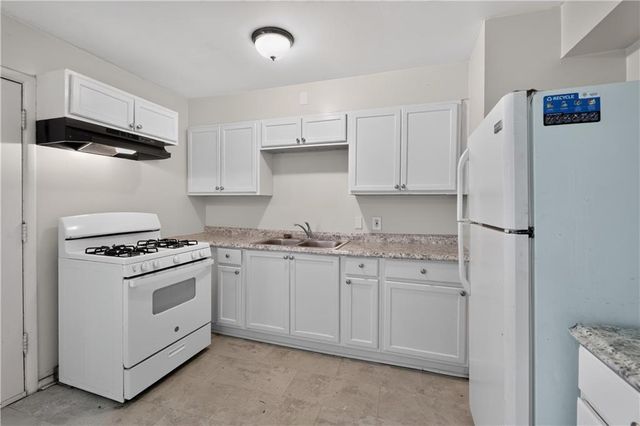 11417 SYCAMORE Terrace, Kansas City, MO 64134