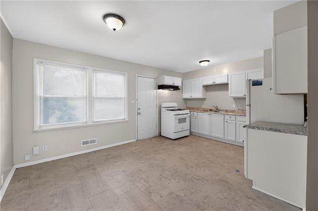 11417 SYCAMORE Terrace, Kansas City, MO 64134