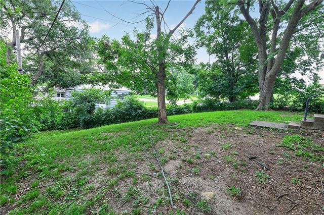 11417 SYCAMORE Terrace, Kansas City, MO 64134