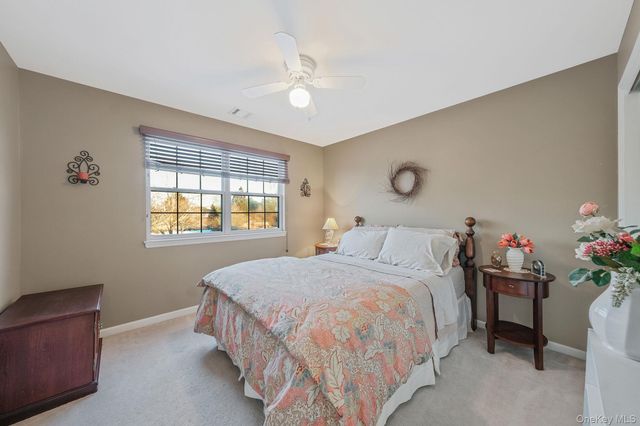 5 Old Neck Court, Manorville, NY 11949