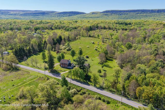652 Albany Post Road, New Paltz, NY 12561