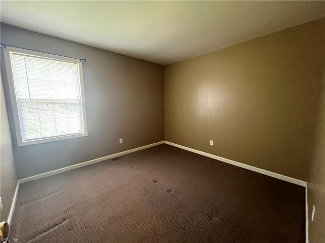 15211 Strawberry Plains Rd, Ivor, VA 23866