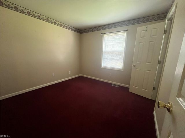 15211 Strawberry Plains Rd, Ivor, VA 23866
