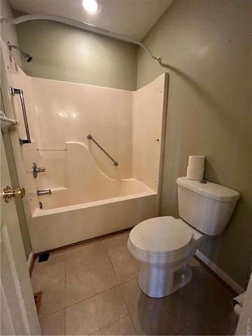 15211 Strawberry Plains Rd, Ivor, VA 23866
