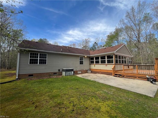 15211 Strawberry Plains Rd, Ivor, VA 23866