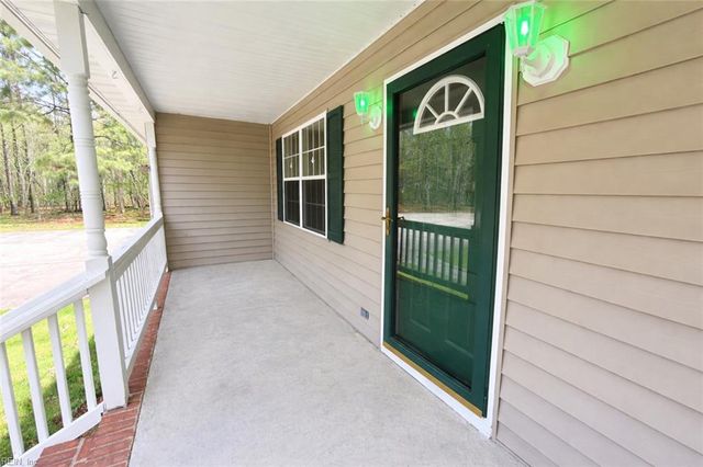 15211 Strawberry Plains Rd, Ivor, VA 23866