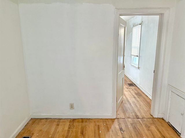 2405 E 3Rd Street, Anderson, IN 46012