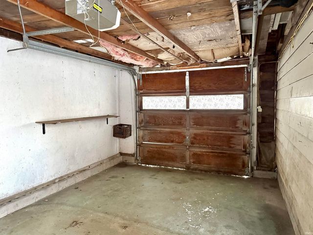 2405 E 3Rd Street, Anderson, IN 46012