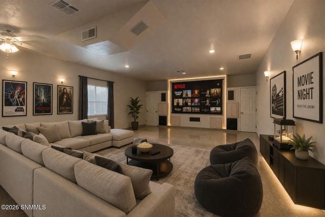 2122 Desert Greens Drive, Las Cruces, NM 88011