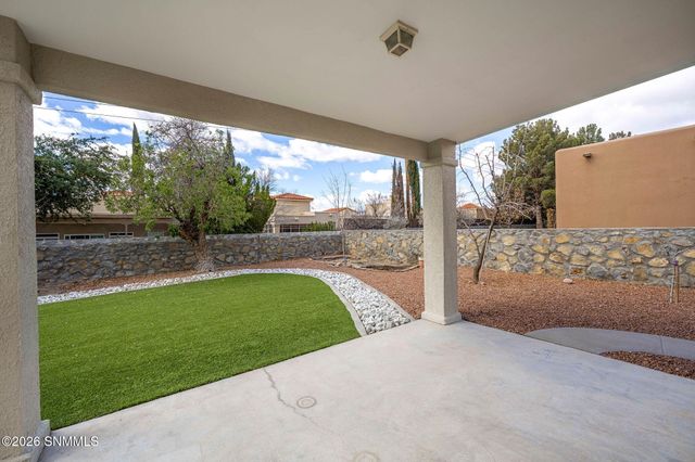 2122 Desert Greens Drive, Las Cruces, NM 88011