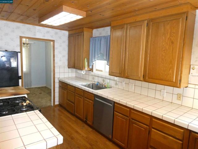 1906 Carolyn Dr, Pleasant Hill, CA 94523