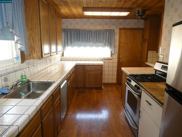 1906 Carolyn Dr, Pleasant Hill, CA 94523