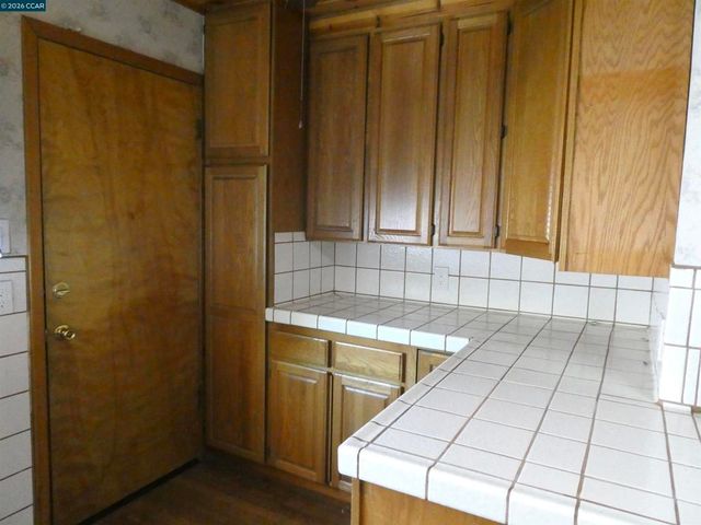 1906 Carolyn Dr, Pleasant Hill, CA 94523