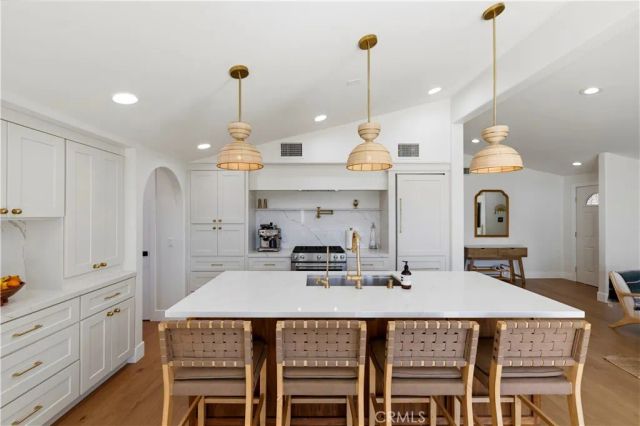 22510 Decoro Drive, Saugus, CA 91350