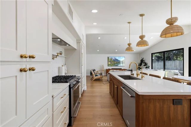 22510 Decoro Drive, Saugus, CA 91350