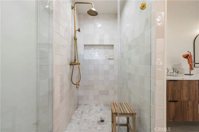 22510 Decoro Drive, Saugus, CA 91350