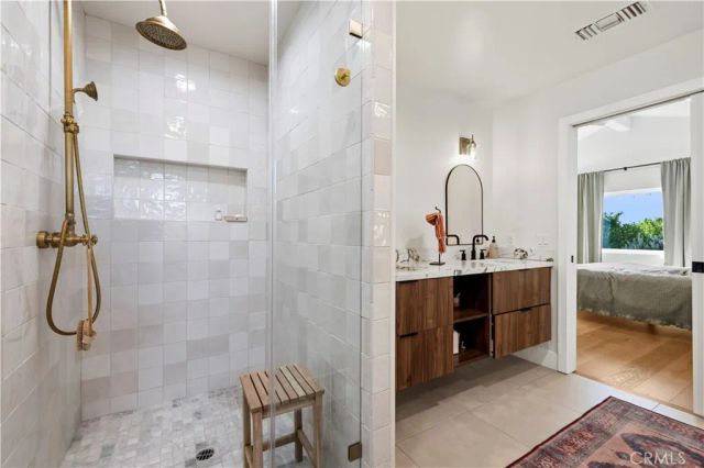 22510 Decoro Drive, Saugus, CA 91350