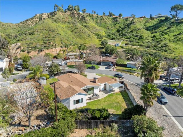 22510 Decoro Drive, Saugus, CA 91350