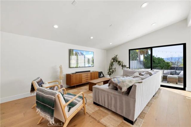 22510 Decoro Drive, Saugus, CA 91350