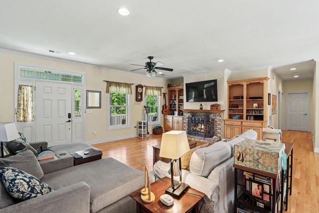 151 Poplar Creek Drive, Elloree, SC 29047
