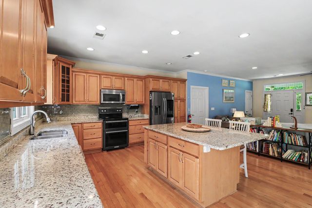 151 Poplar Creek Drive, Elloree, SC 29047