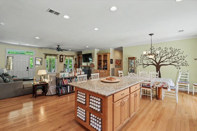 151 Poplar Creek Drive, Elloree, SC 29047