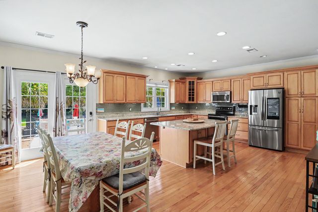 151 Poplar Creek Drive, Elloree, SC 29047