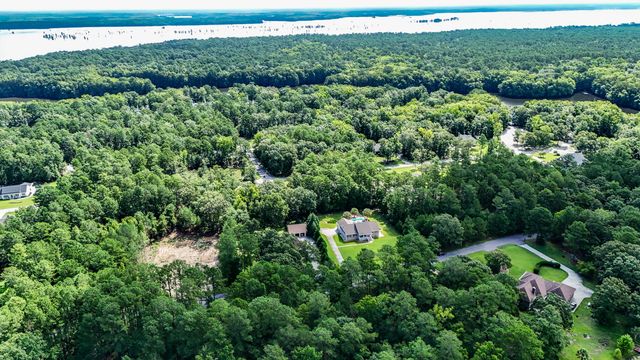 151 Poplar Creek Drive, Elloree, SC 29047