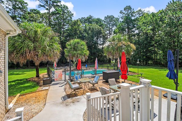 151 Poplar Creek Drive, Elloree, SC 29047