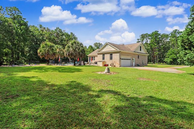 151 Poplar Creek Drive, Elloree, SC 29047