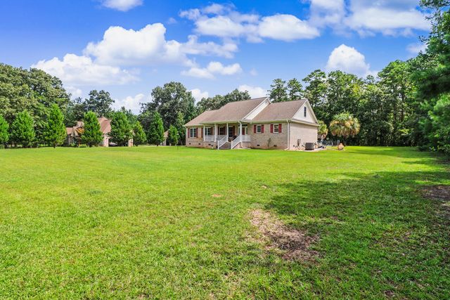 151 Poplar Creek Drive, Elloree, SC 29047