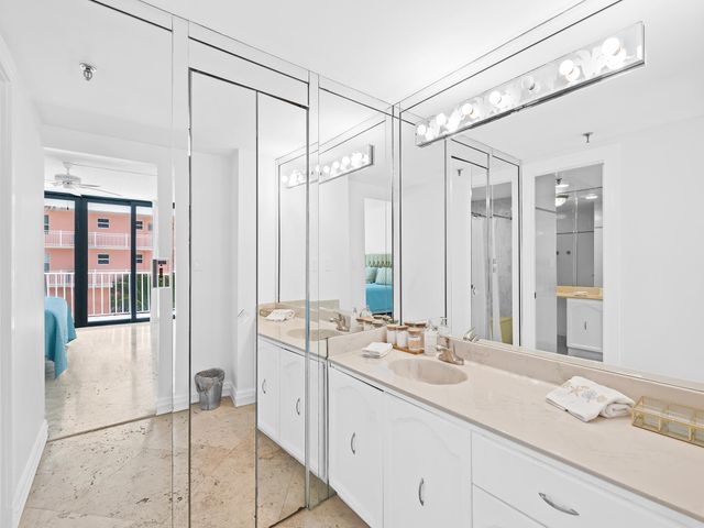 2917 S Ocean Boulevard 304, Highland Beach, FL 33487