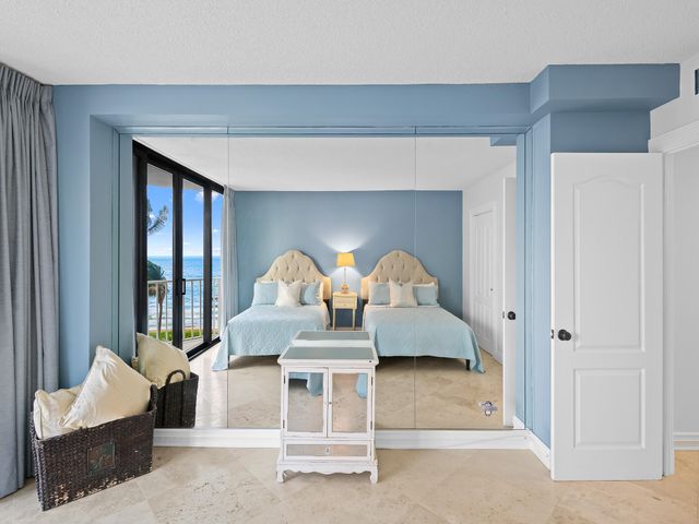 2917 S Ocean Boulevard 304, Highland Beach, FL 33487