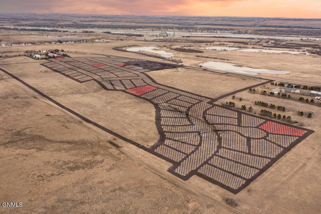 3212 Cherry Plum Court NW, Mandan, ND 58554