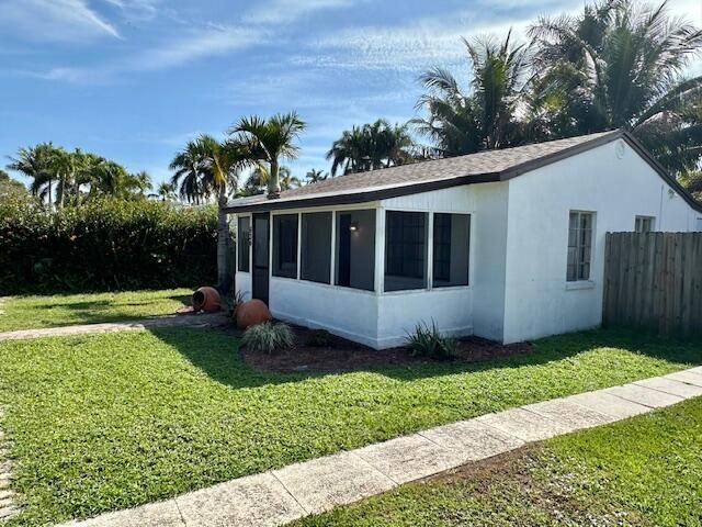 634 Oak Street, Boynton Beach, FL 33435