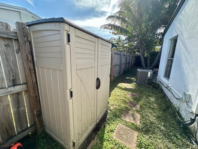 634 Oak Street, Boynton Beach, FL 33435